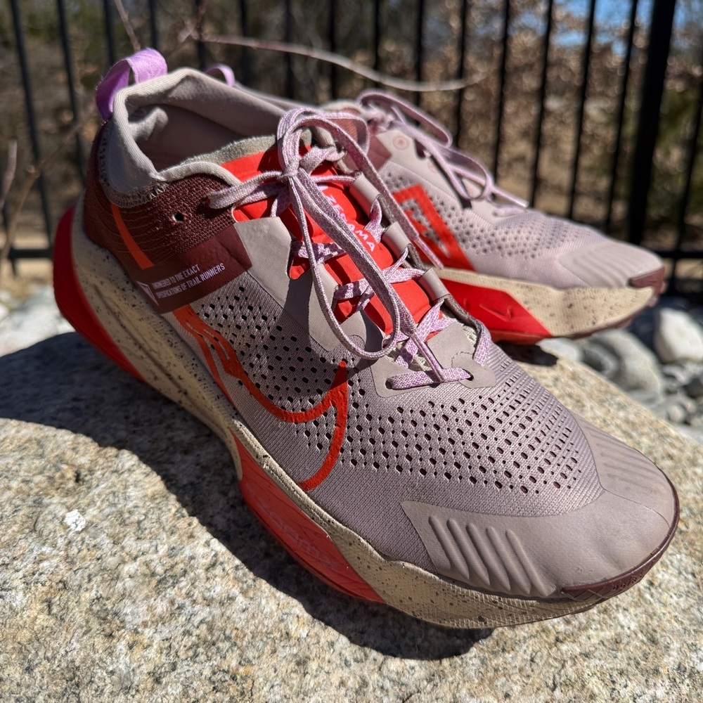Nike ZoomX Zegama Trail Men's Running Shoes Sand Drift Picante Red Size 10.5